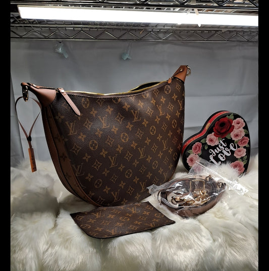 LV HOBO 35CM CROSSBODY BAG