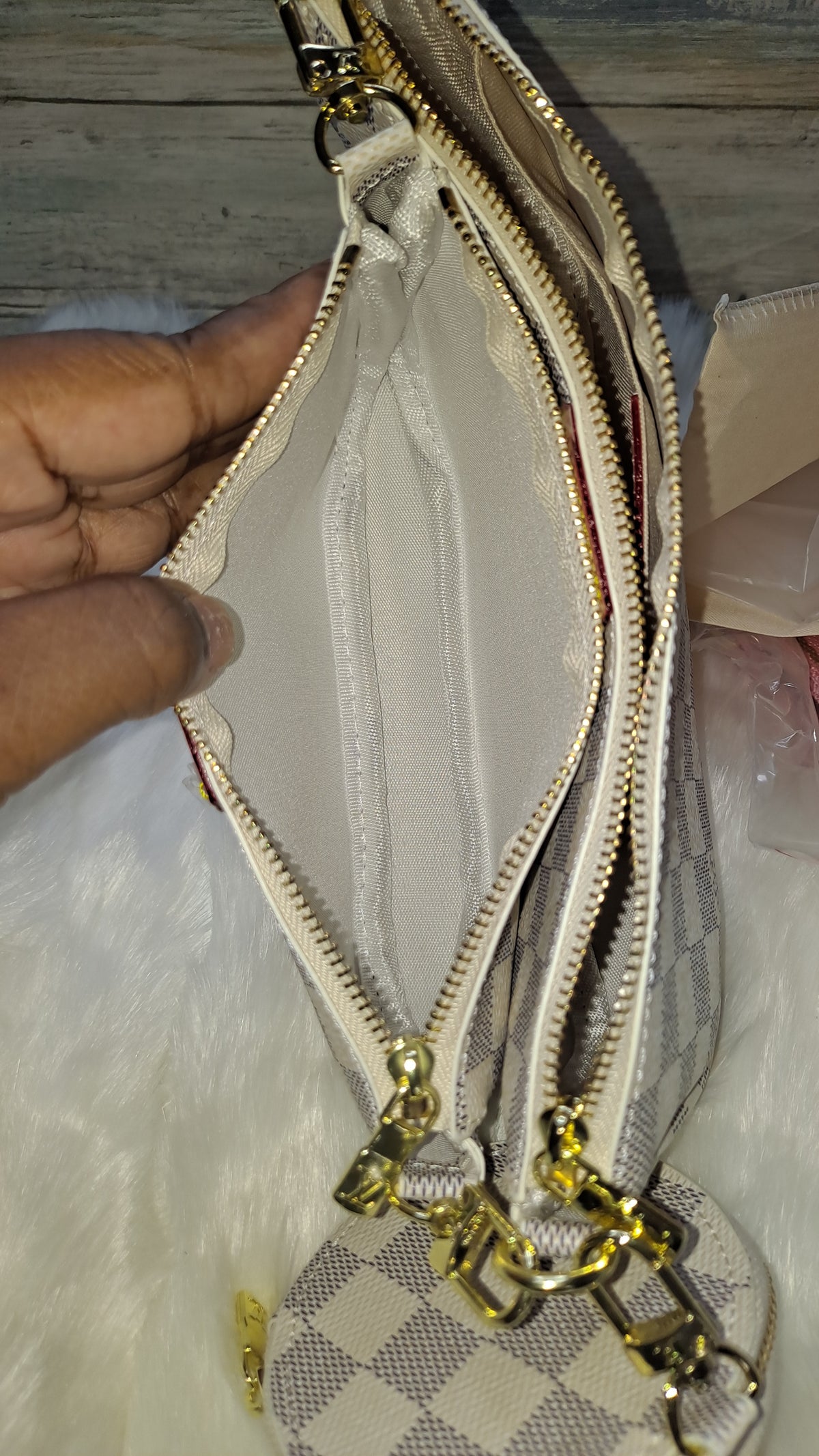 LOUISV WHITE CHECKARD 3PC CROSSBODY BAG