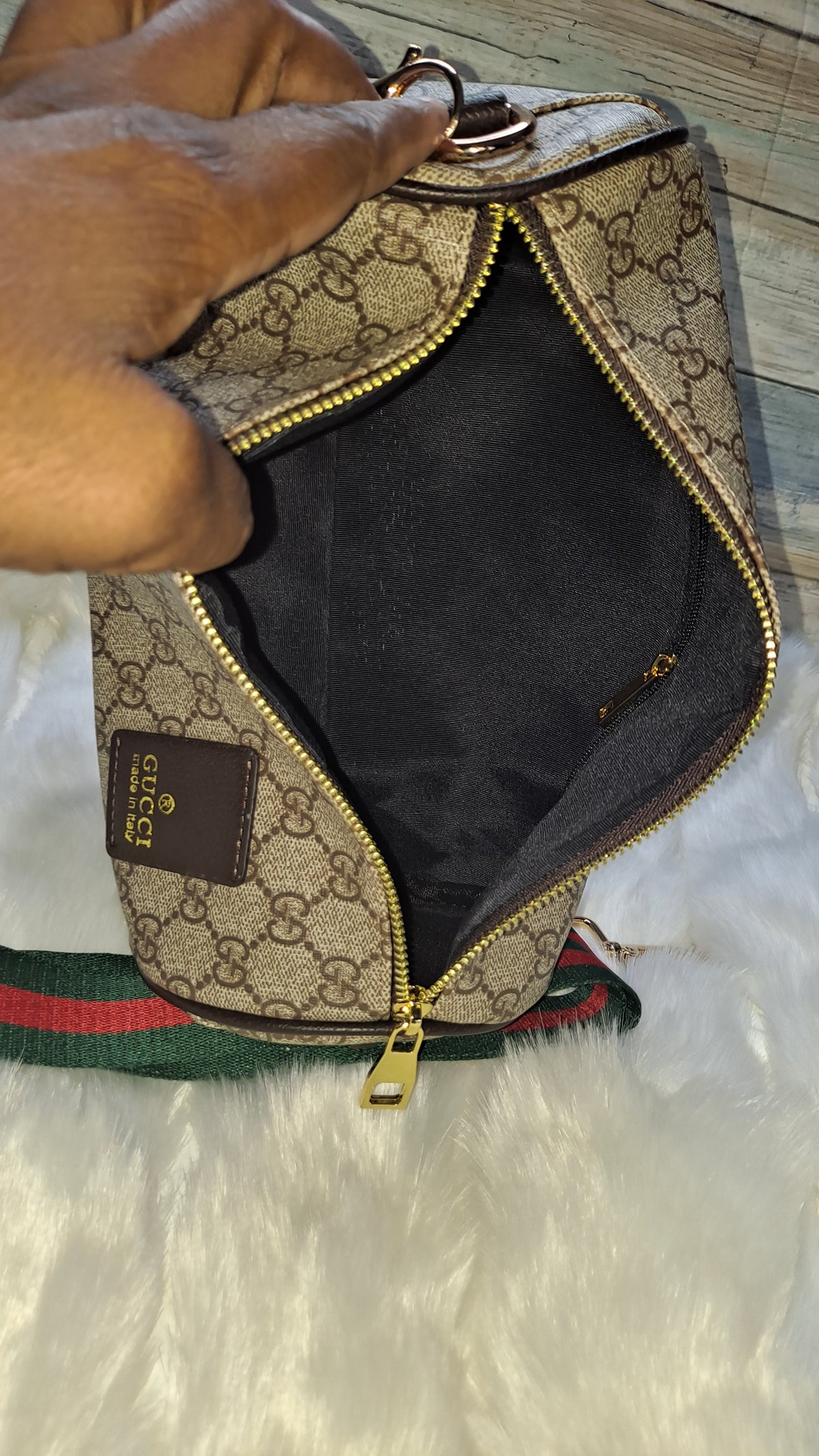 GUUC MEDIUM LOG CROSSBODY BAG