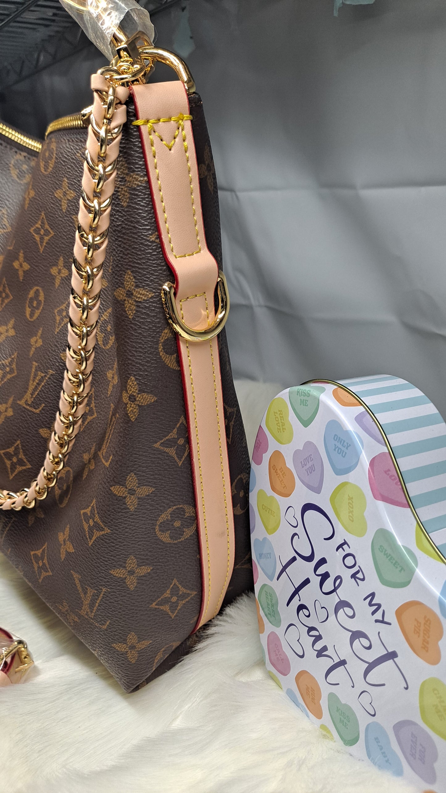 LV or HOBO OR CROSSBODY BAG OR WALLET