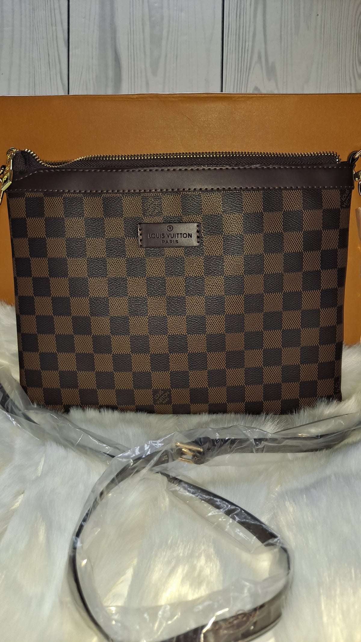 LOUISV BROWN CHECKARD FLAT CROSSBODY BAG