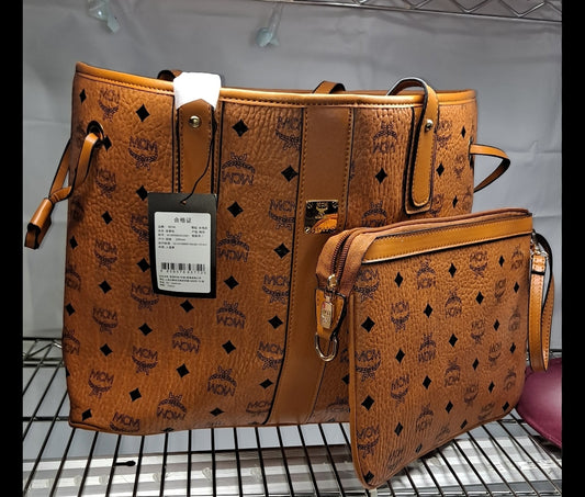 MC NEVERFULL BAG & WRISTLET CLEARANCE