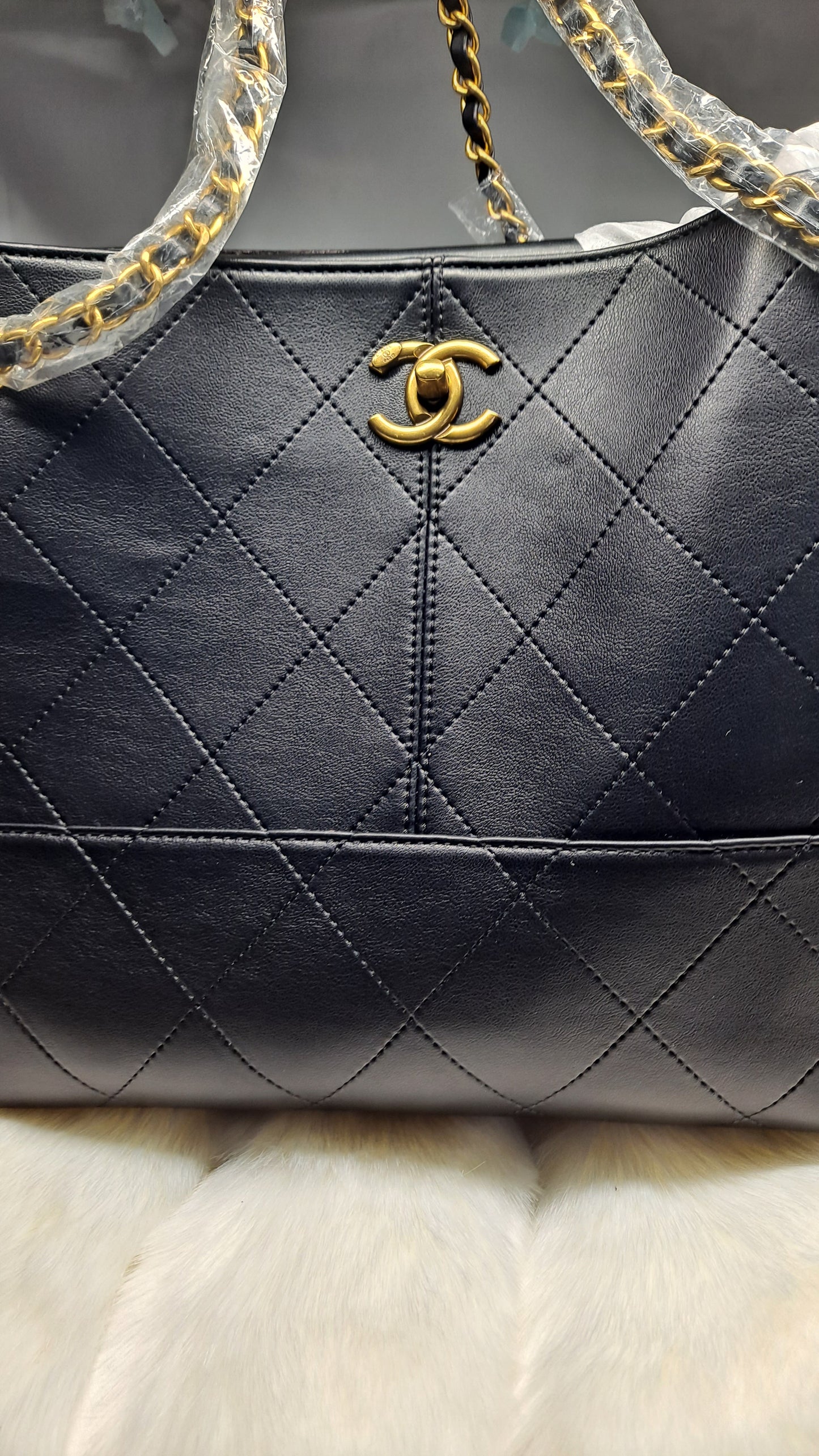 CC or YL TOTE OR CROSSBODY BAG OR WALLET