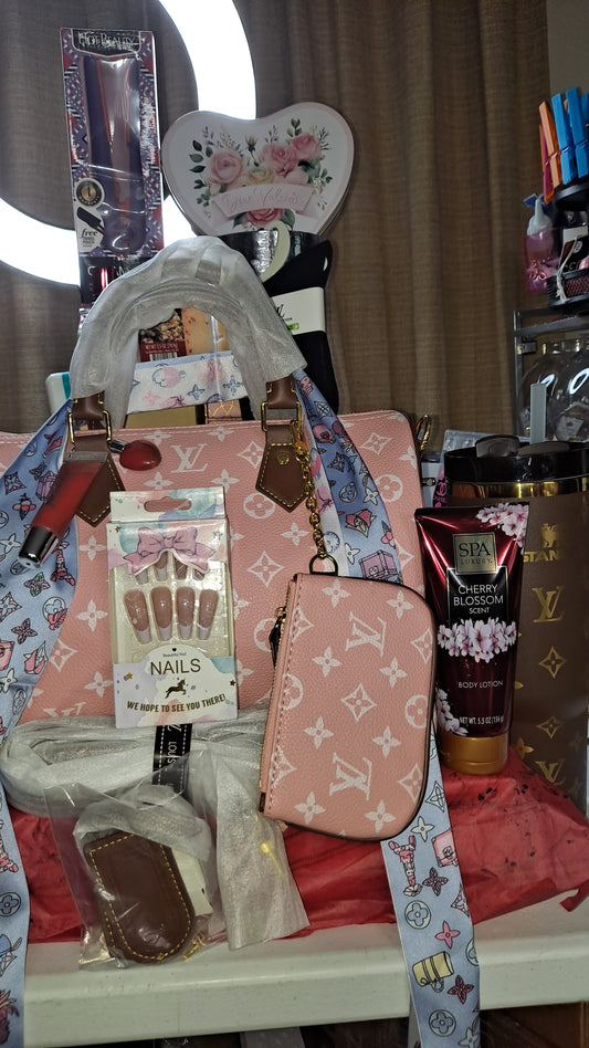 LV BUNDLE (everything including)
