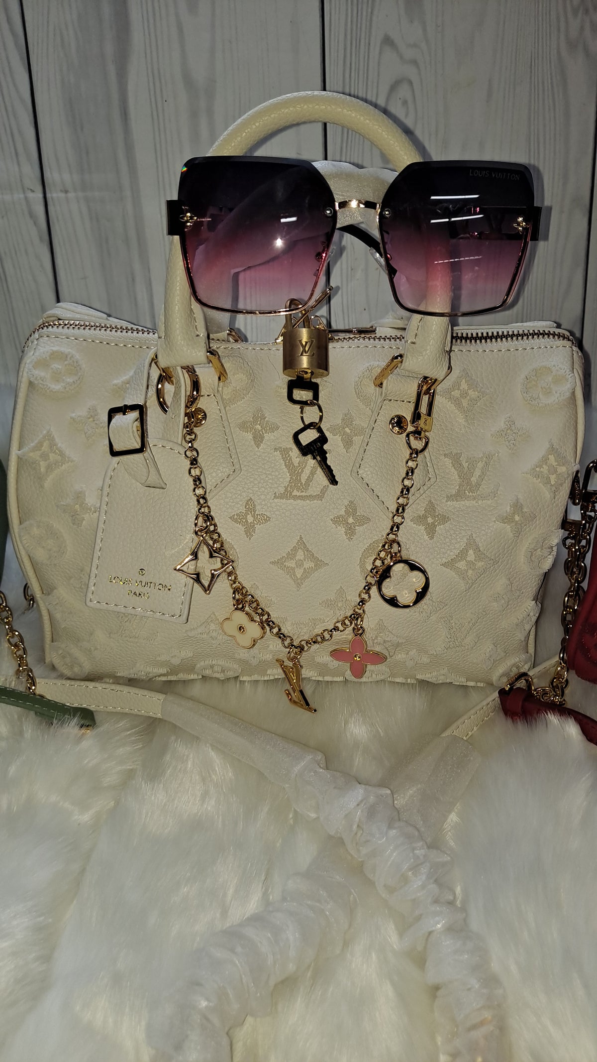LOUISV CREAM 30" CM SPEEDY CROSSBODY BAG