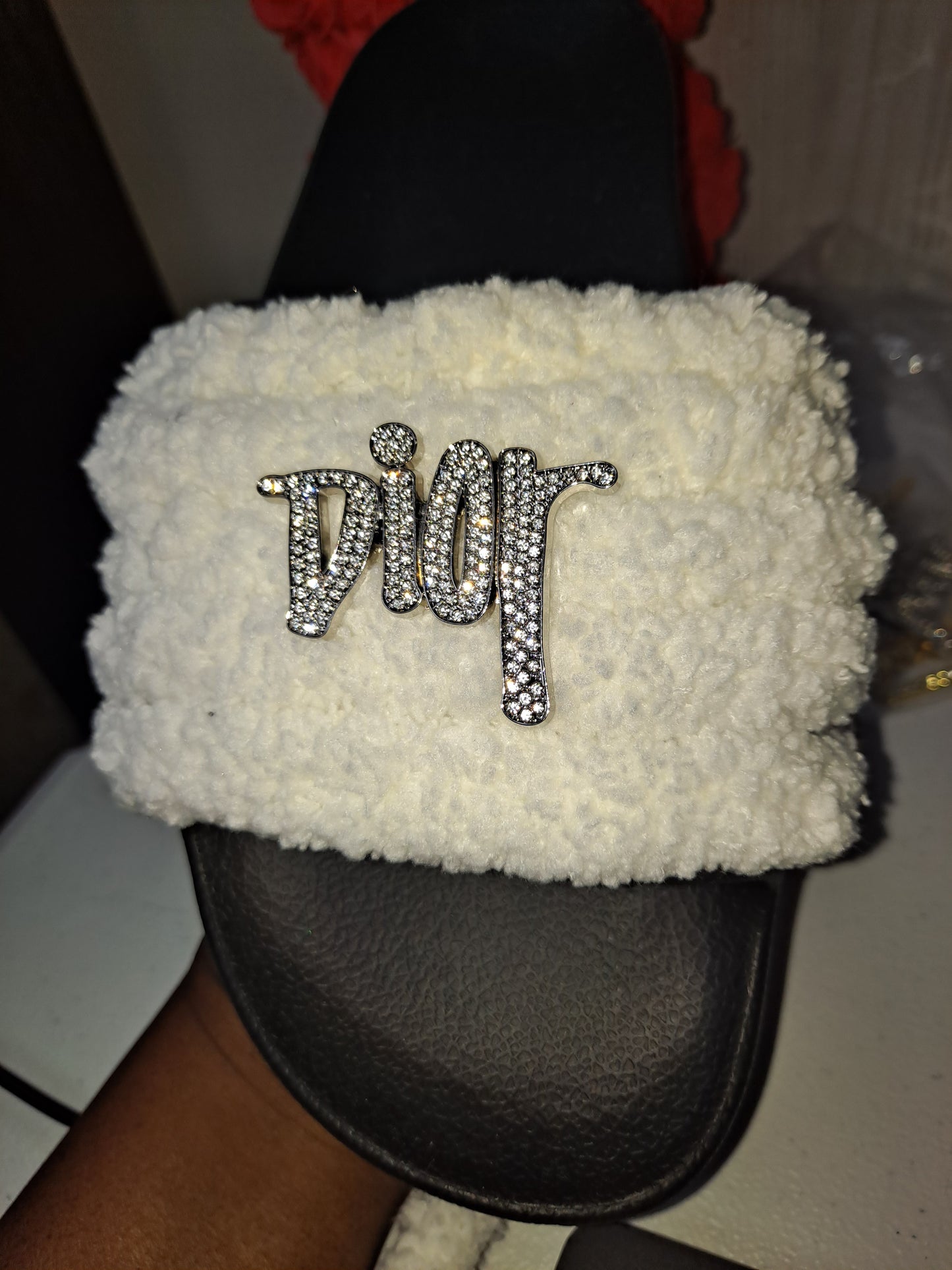 CHUNKY YARN SLIDES