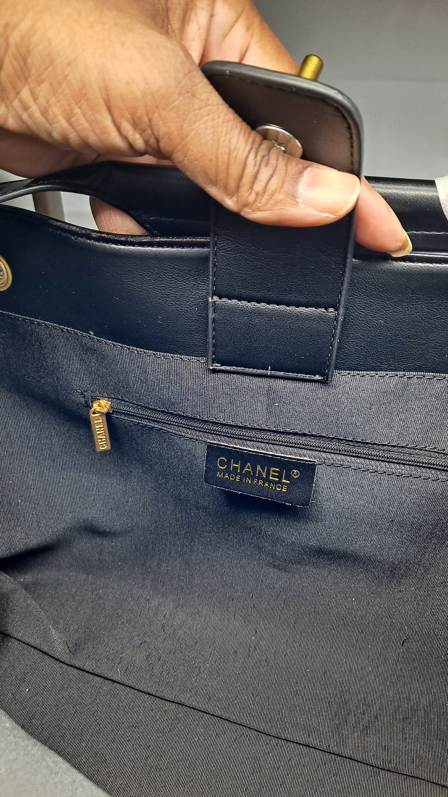 CC or YL TOTE OR CROSSBODY BAG OR WALLET