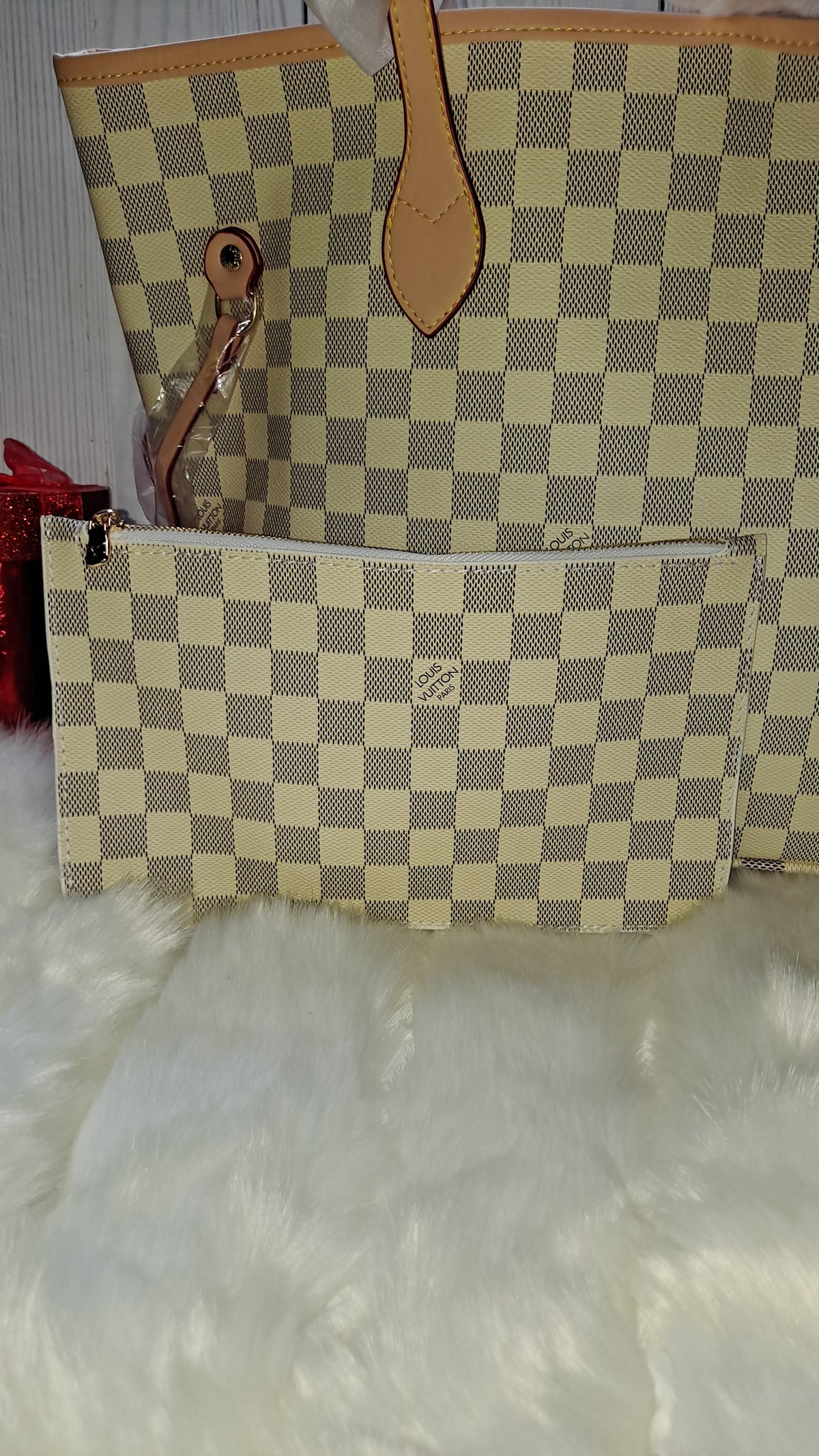 LouisV CREAM NEVERFULL BAG