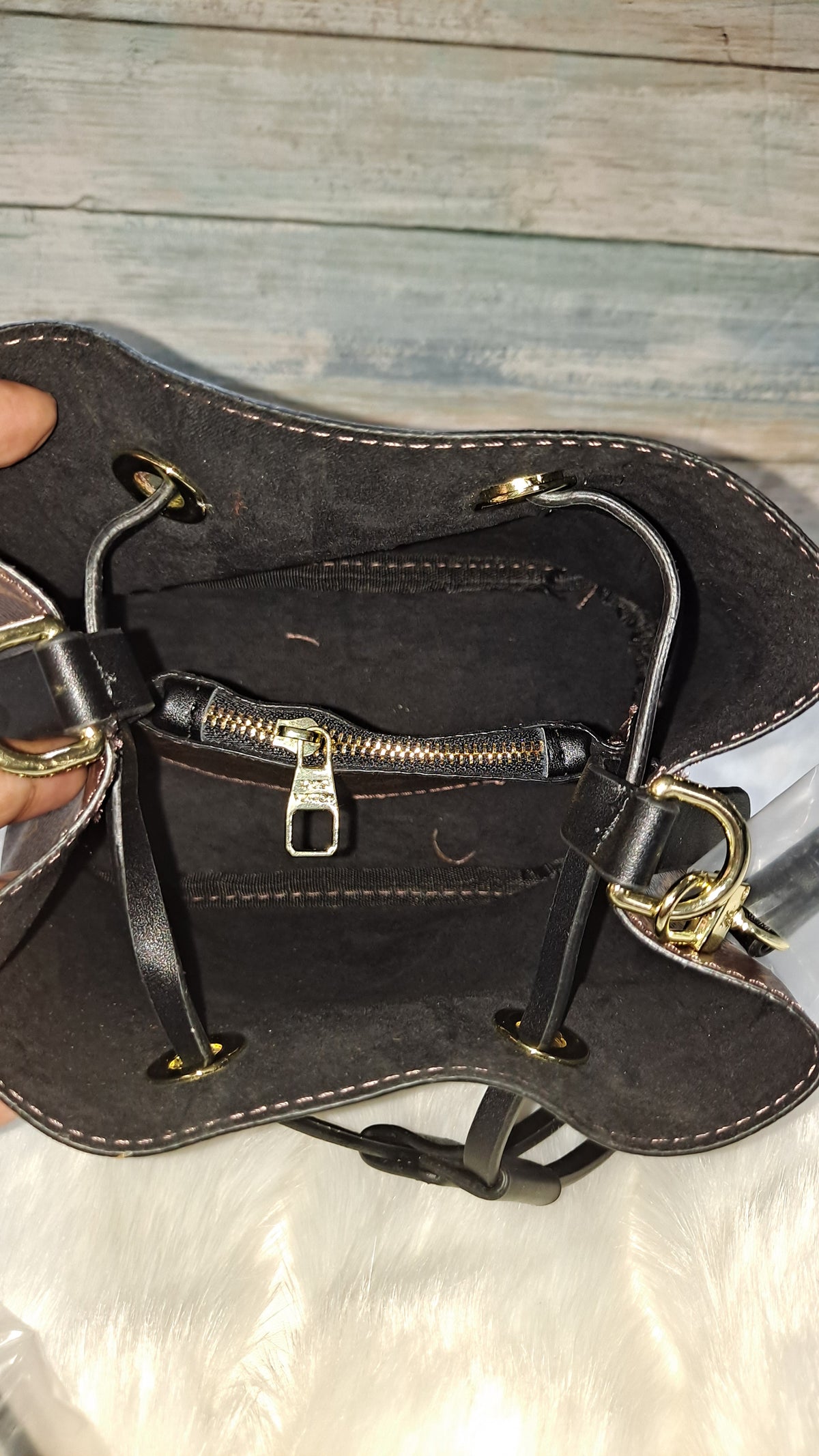 LOUISV BUCKET CROSSBODY BAG