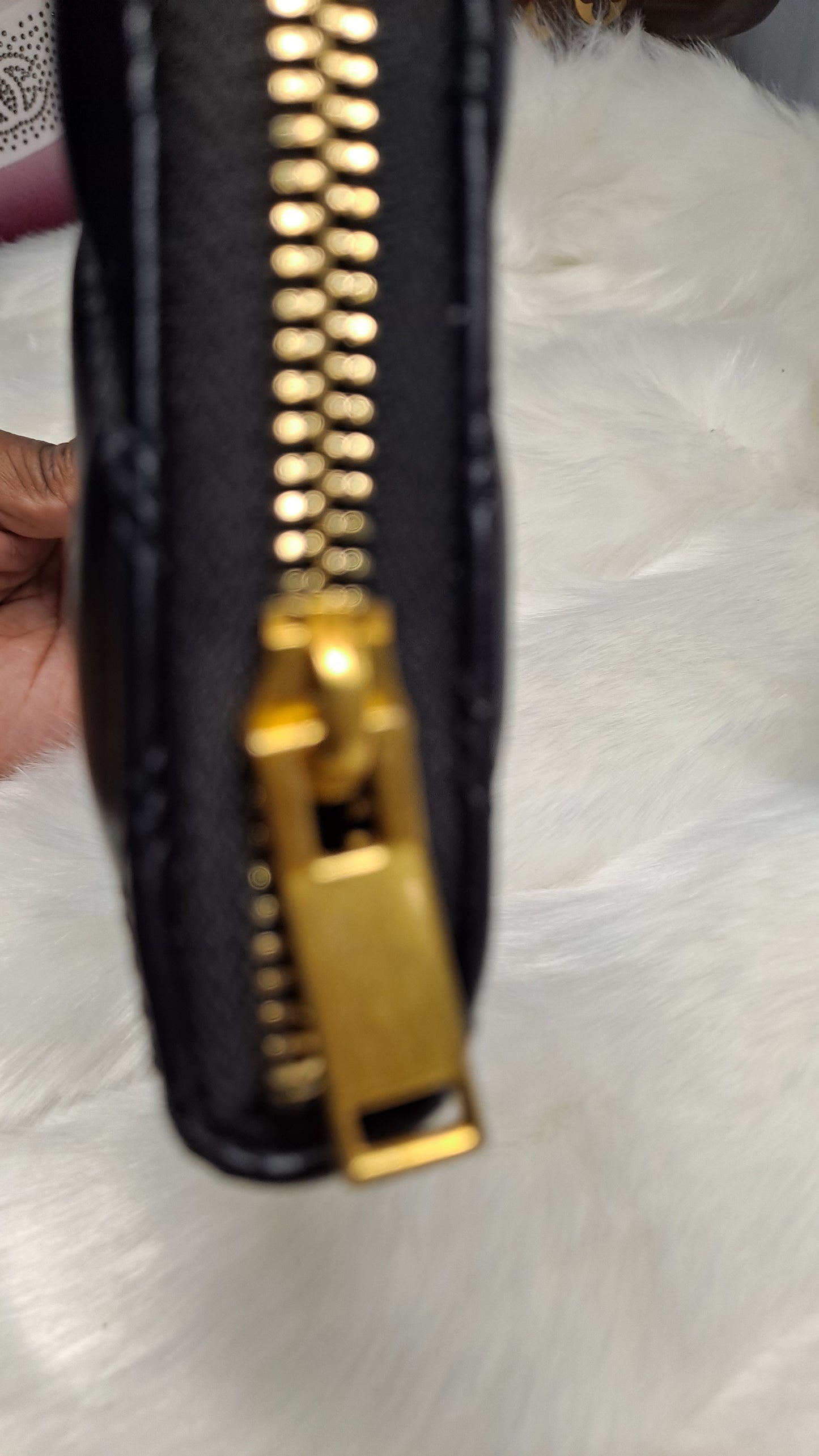 CC or YL TOTE OR CROSSBODY BAG OR WALLET