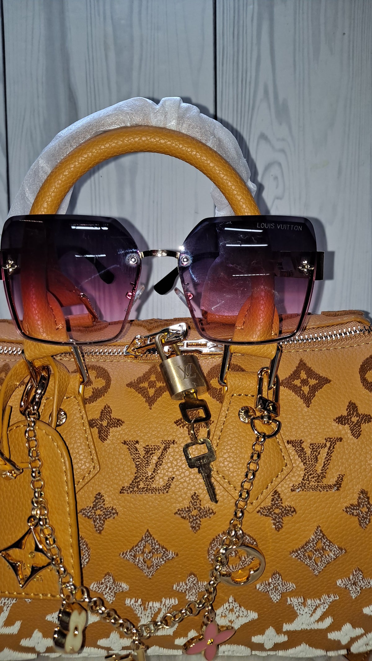 LOUISV AMBRAY 30" CM SPEEDY CROSSBODY BAG