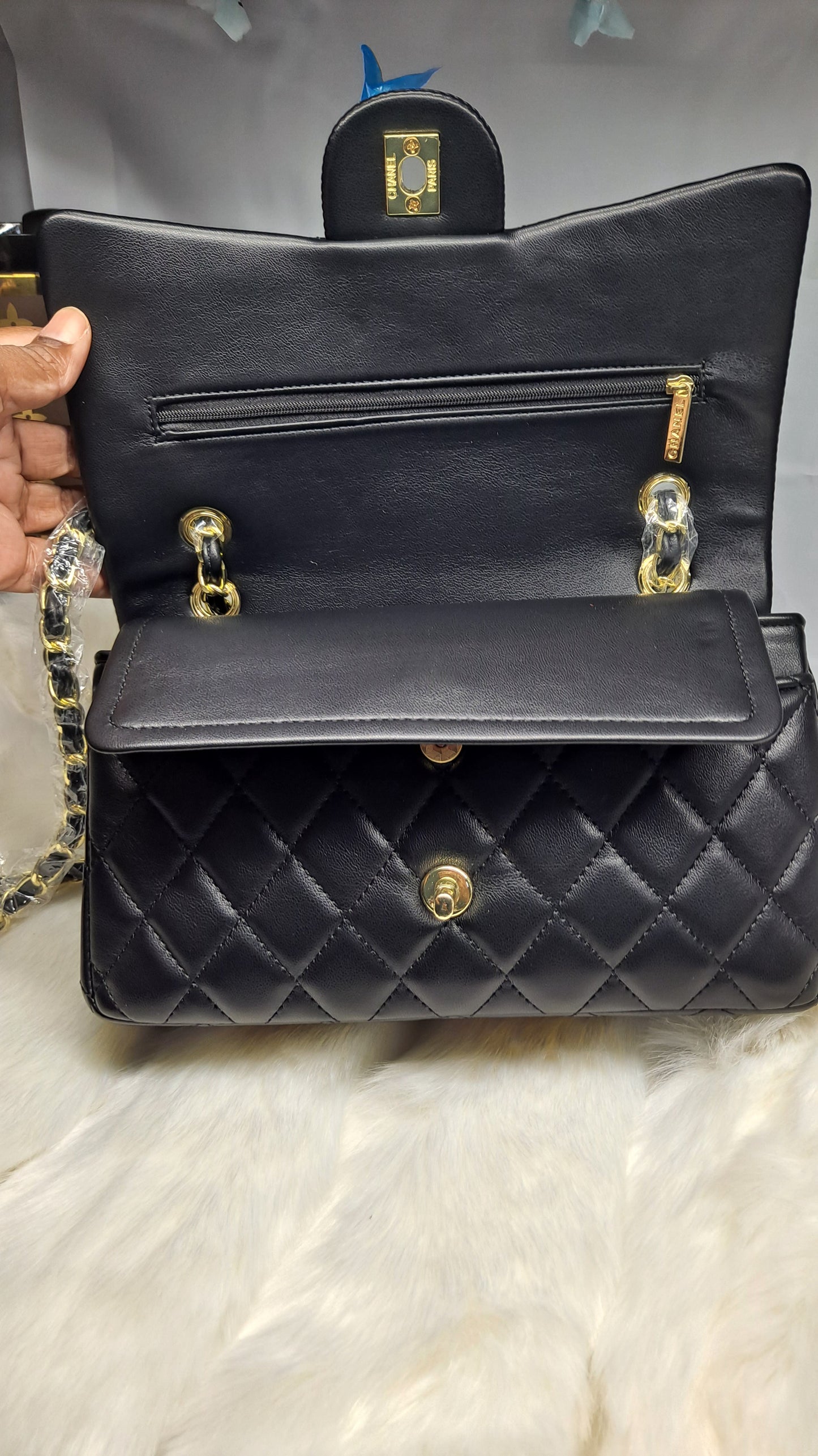 CC or YL TOTE OR CROSSBODY BAG OR WALLET