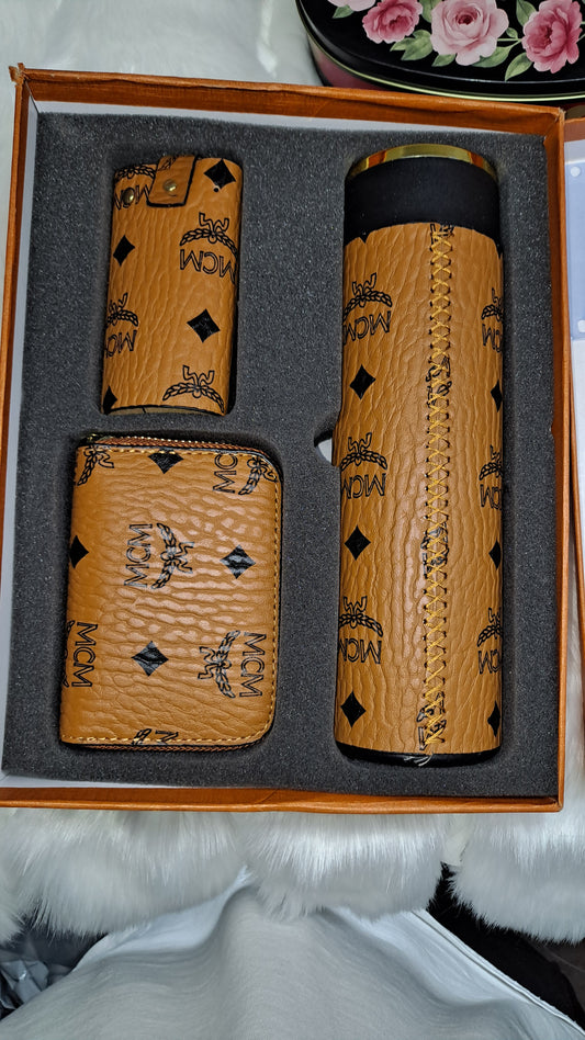 MC 3pc SET KEYHOLDER, WALLET BAG & WATER BOTTLE. CLEARANCE