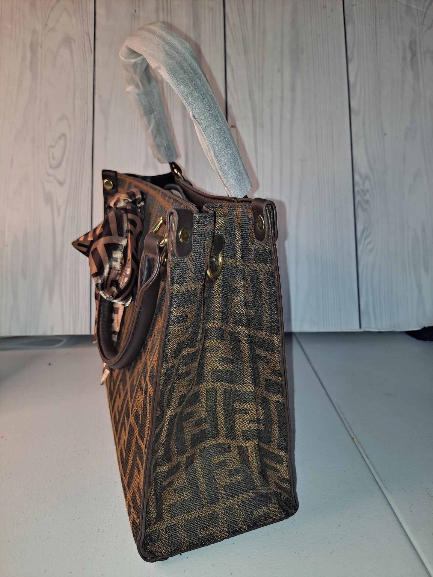 Clearance FF MEDIUM CROSSBODY BAG