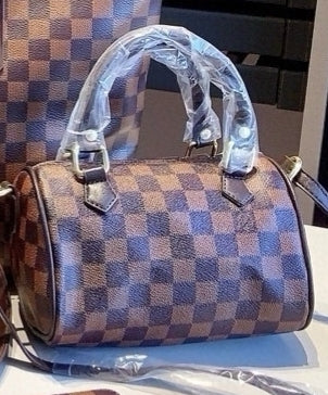 LV NEVERFULL & COSMETICS BAG OR FLAT CROSSBODY BAG OR WALLET OR SPEEDY BAG